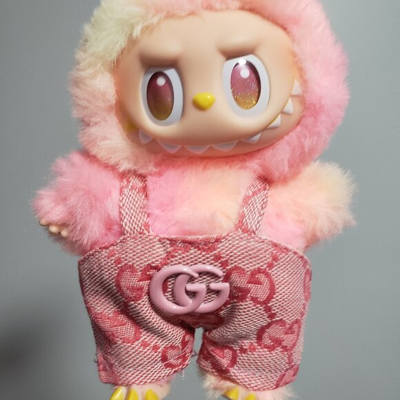 LABUBU OUTFIT - Picture 1 of 2